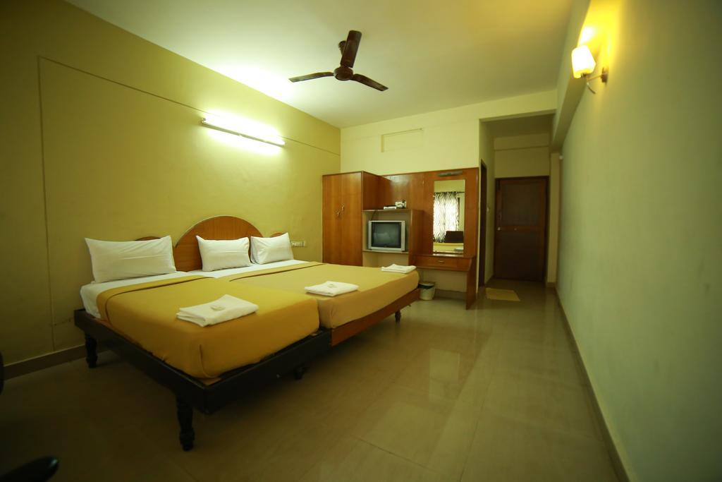Qik Stay @ S.K. Continental Mysore Exterior photo