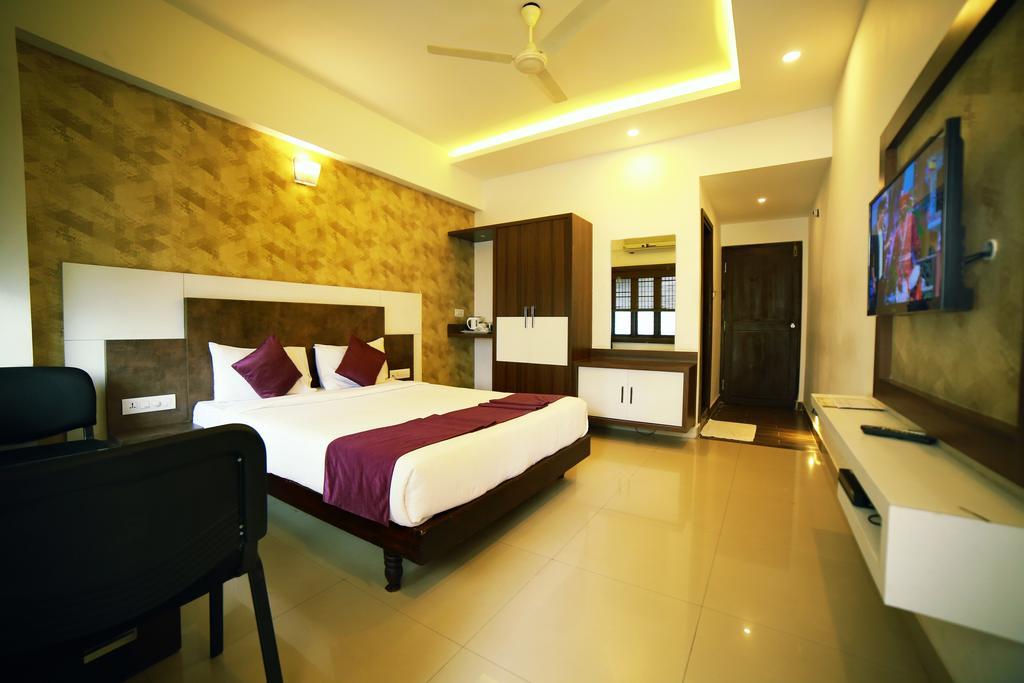 Qik Stay @ S.K. Continental Mysore Exterior photo