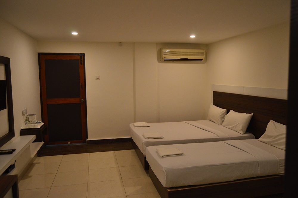 Qik Stay @ S.K. Continental Mysore Exterior photo
