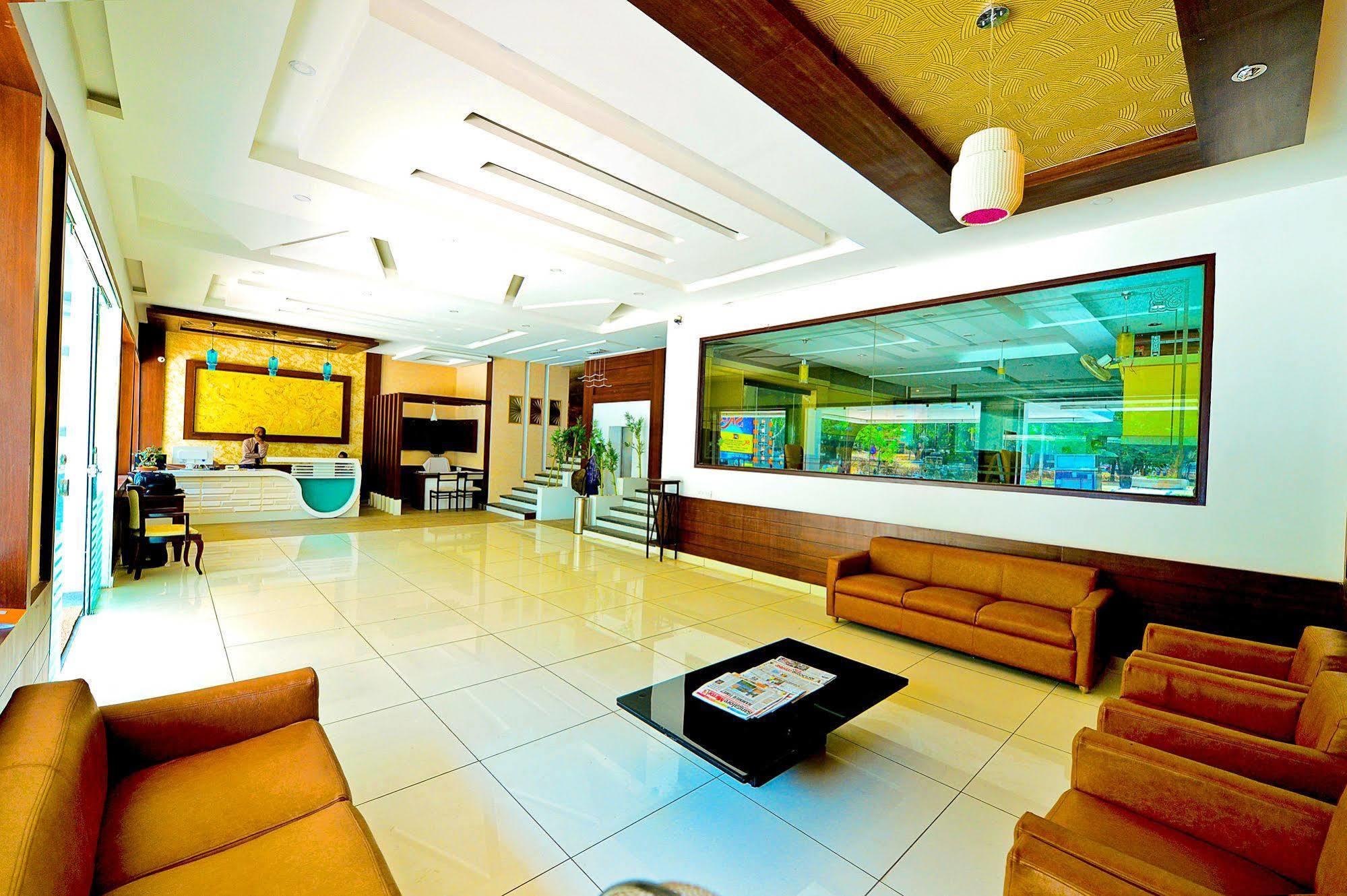 Qik Stay @ S.K. Continental Mysore Exterior photo